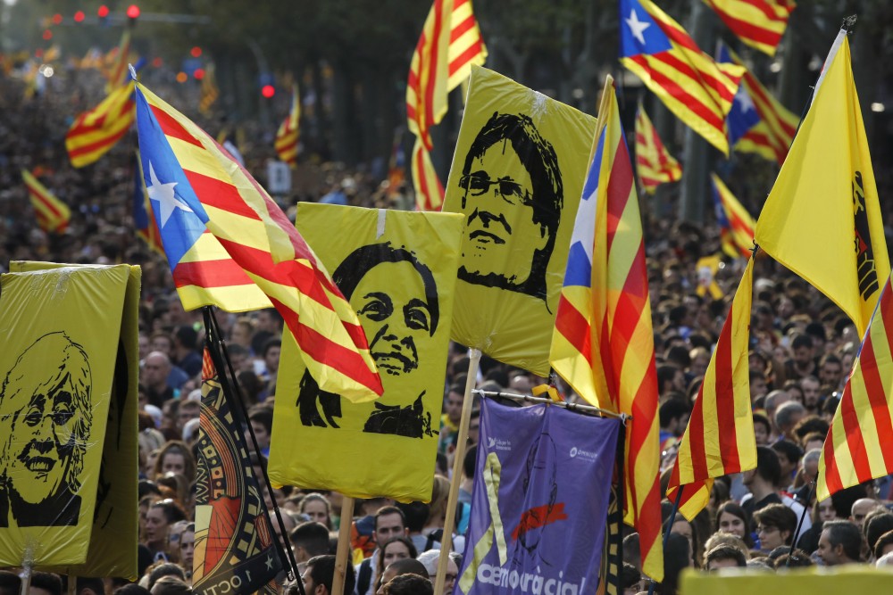 İspanya'da protestolar nedeniyle hayat durdu
